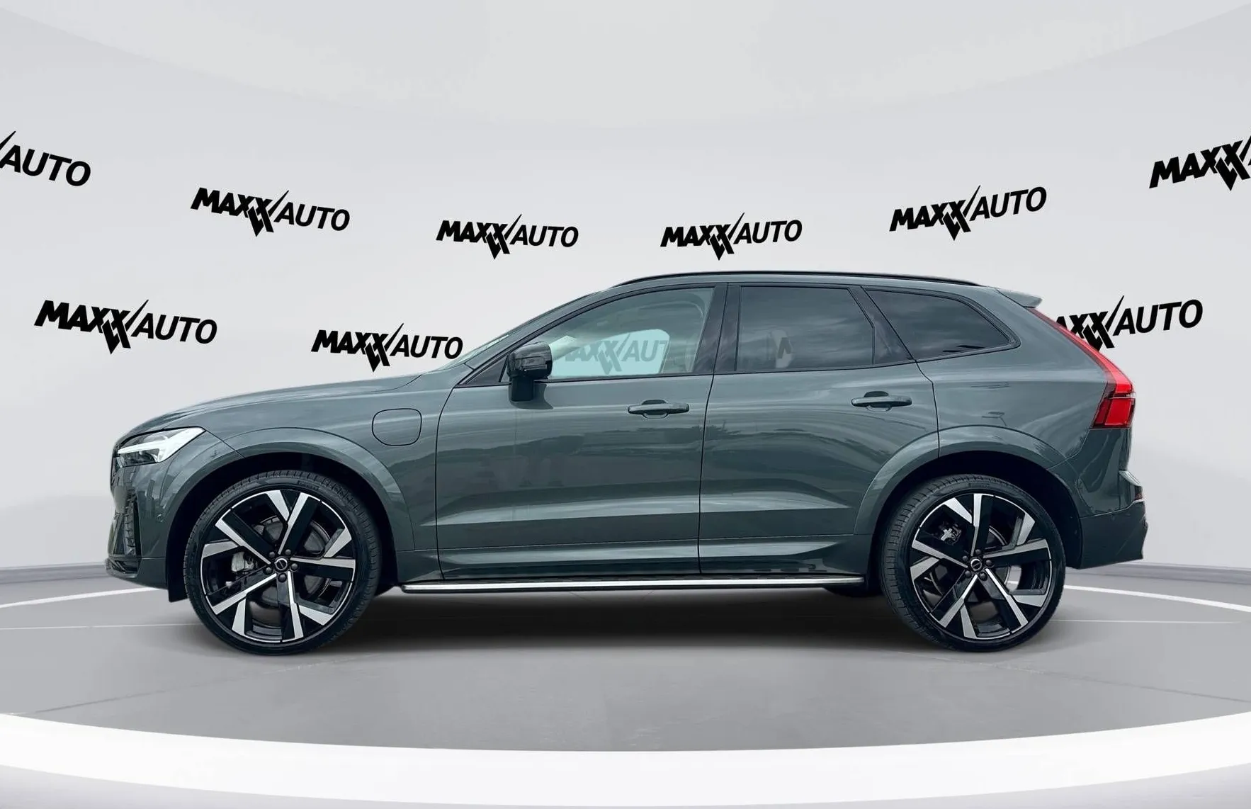 Zunanja slika - Volvo XC60 - T8 AWD Recharge Twin Engine Ultra Dark Avt - 8