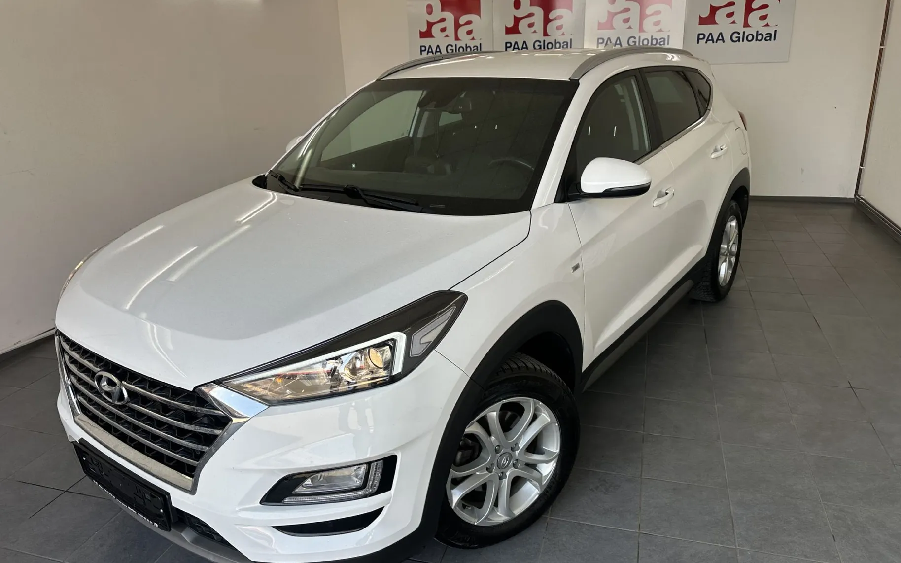 Zunanja slika - Hyundai Tucson - 1.6 CRDI Impression 2WD 100kW.KAMERA.NAVI.ACC.AUT. - 1