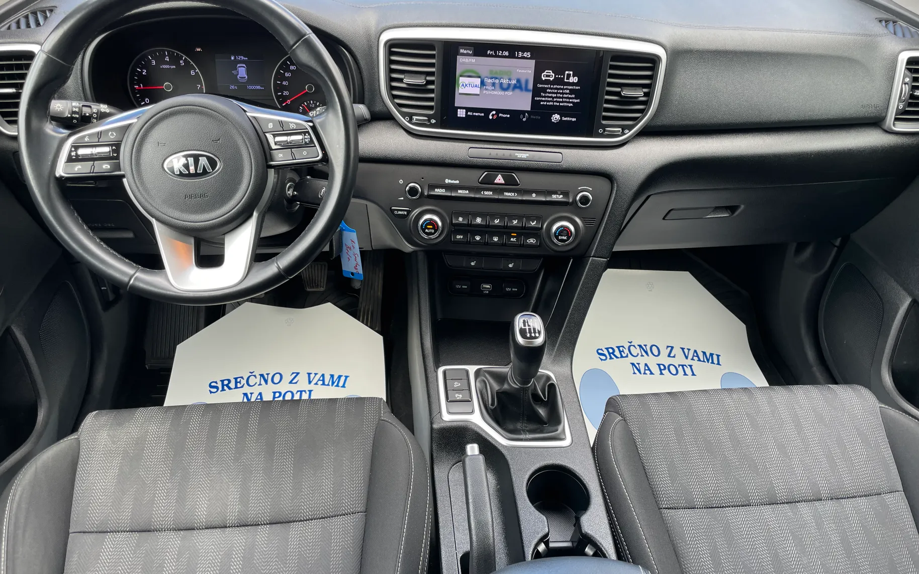 Notranja slika - KIA Sportage - 2WD 1,6 GDI LX Edition ISG - 6