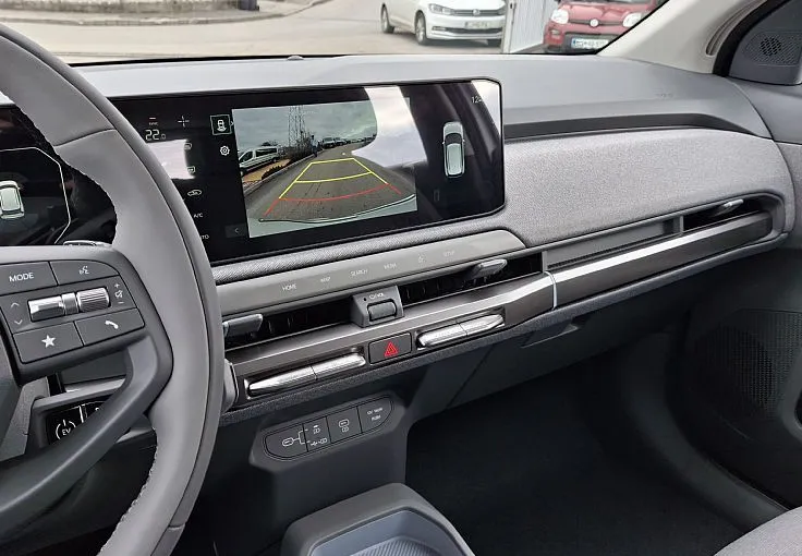 Zunanja slika - KIA EV3 - 58.3 kWh baterija. 150 kW  204 KM  Star + TČ - 7