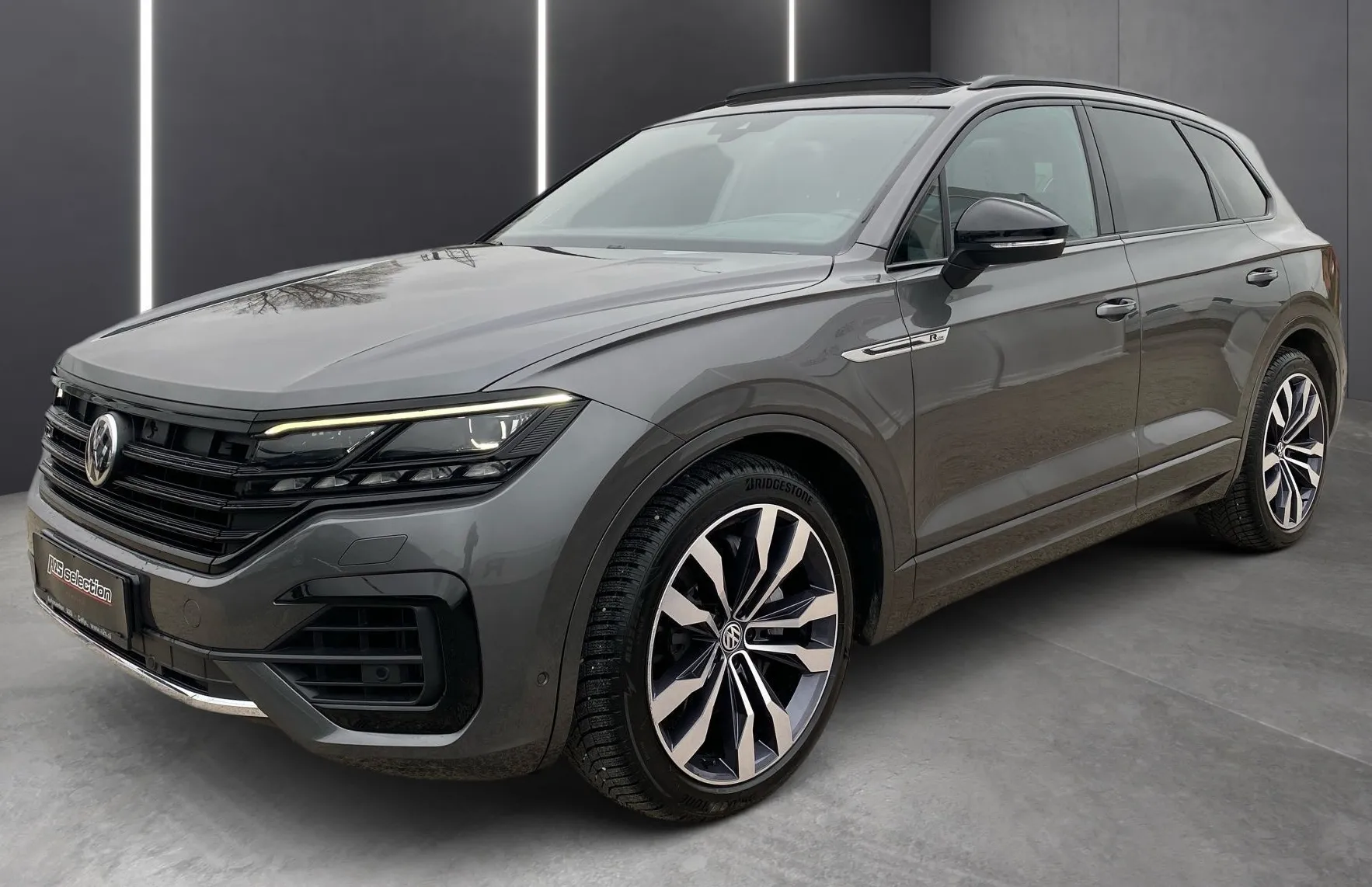 Zunanja slika - VW Touareg - V6 TFSI R-Line Panorama - Zračno - Night vision... - 1
