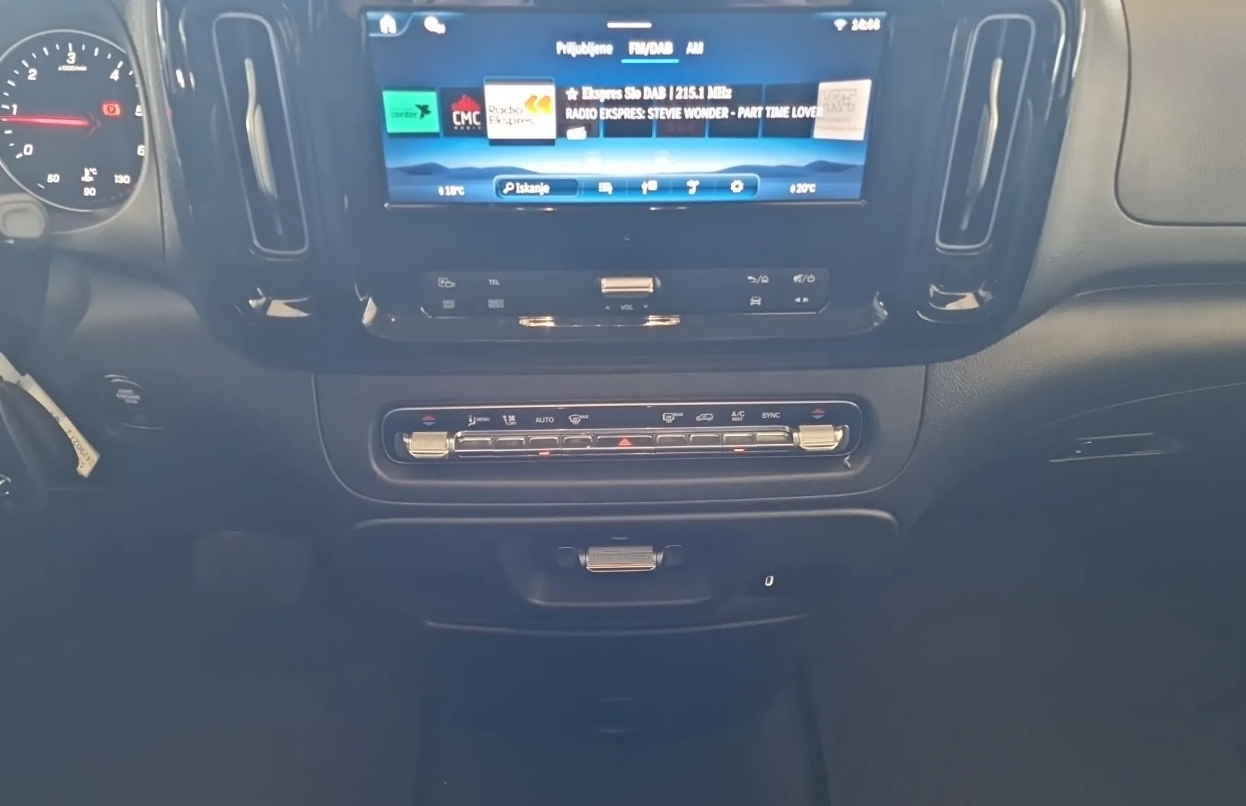 Zunanja slika - Mercedes-Benz Vito - Tourer 119 CDI SELECT ekstradolgi Avt. - 9