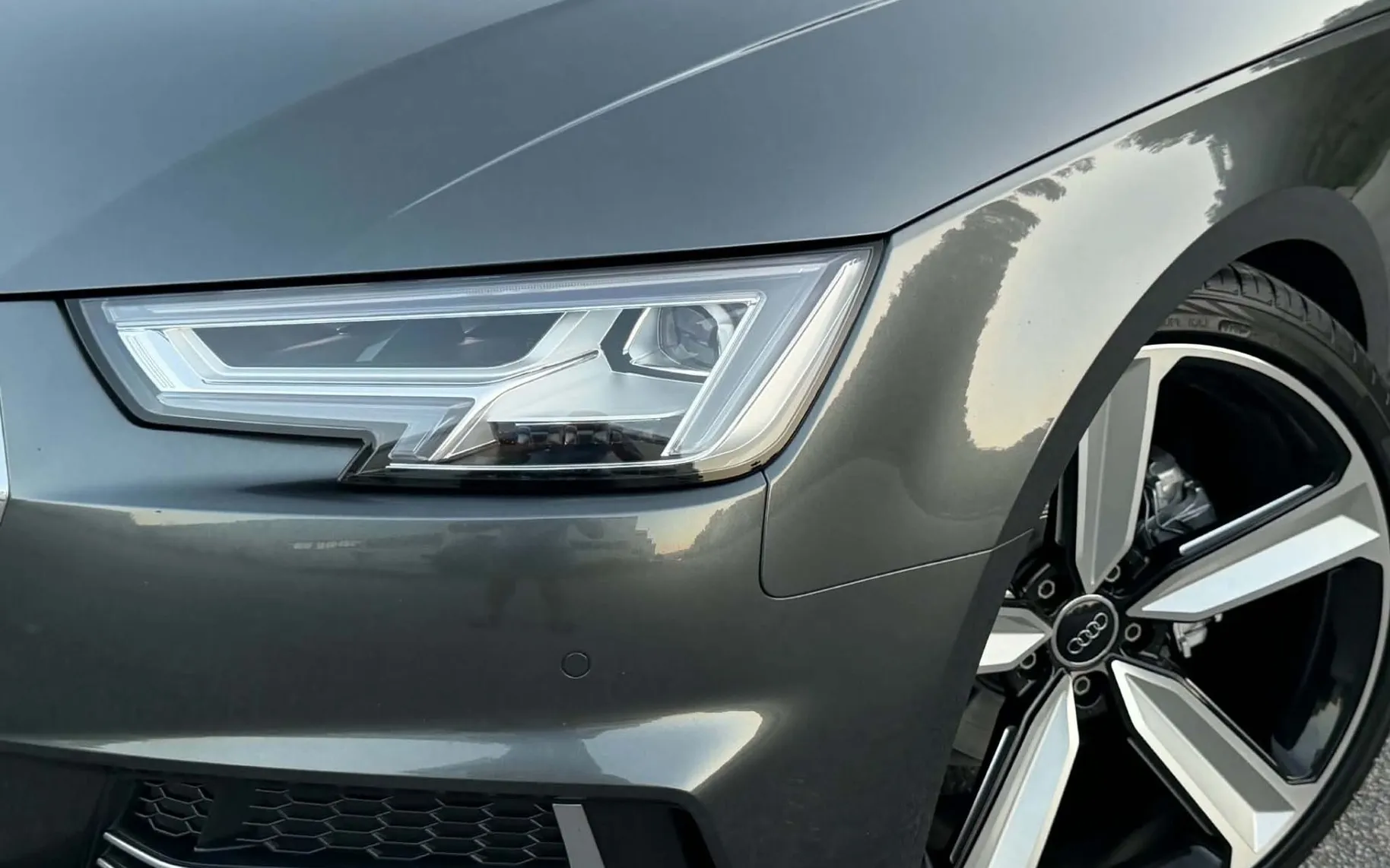 Notranja slika - Audi A4 - 2.0 TDI-3X S LINE-70.000km-1 LASTNIK-XENON+LED-... - 8