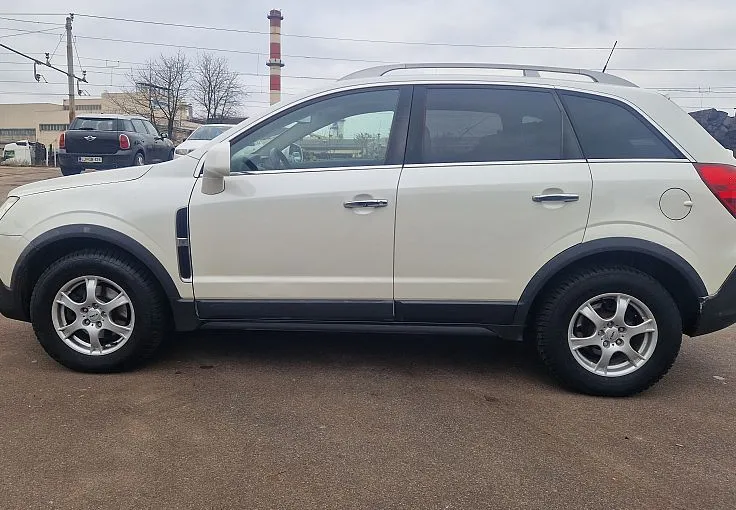 Zunanja slika - Opel Antara - 2.0 CDTI + 4x4 + XENON + USNJE + BREZ POLOGA - 3