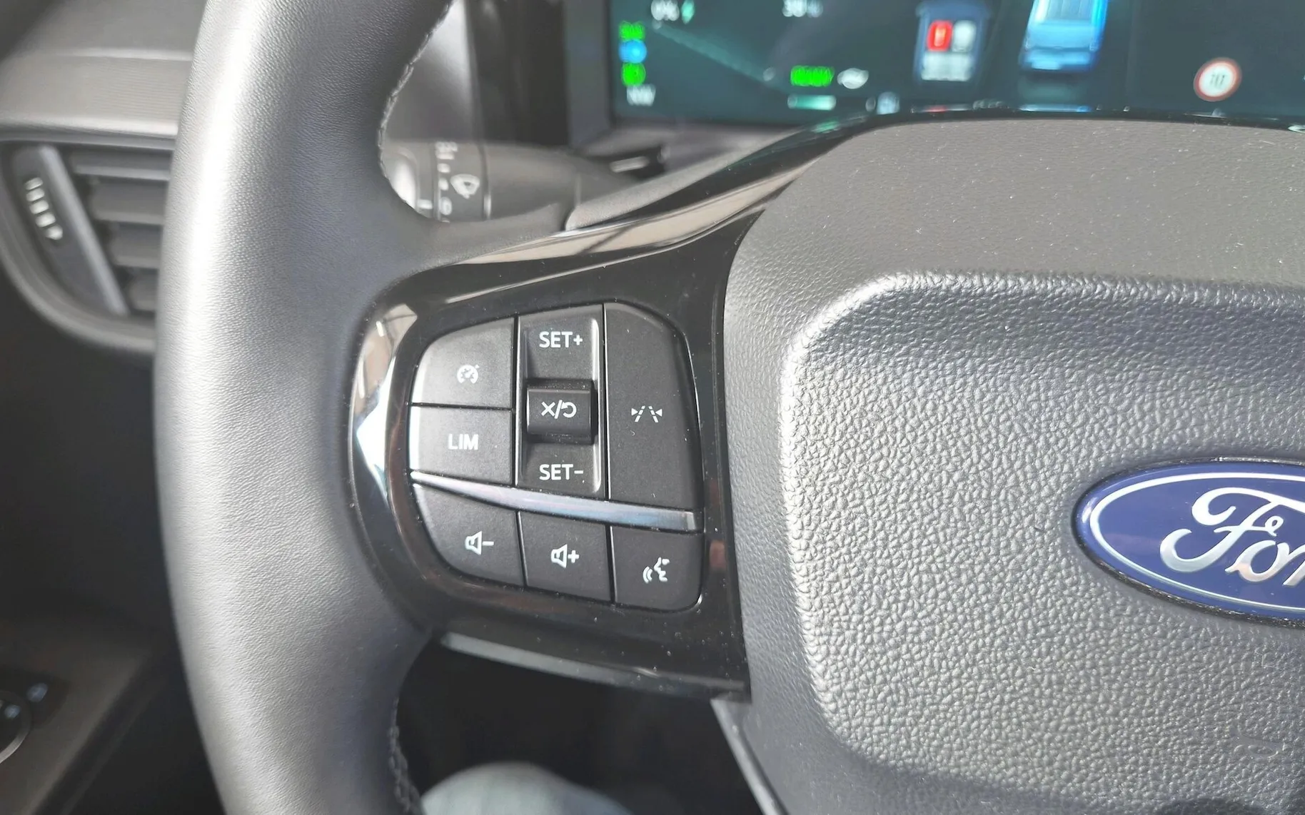Zunanja slika - Ford Transit Courier - E TREND FURGON 136KM-SLO-1.L-ZIM.PAK.-TEMP-KAMERA - 11