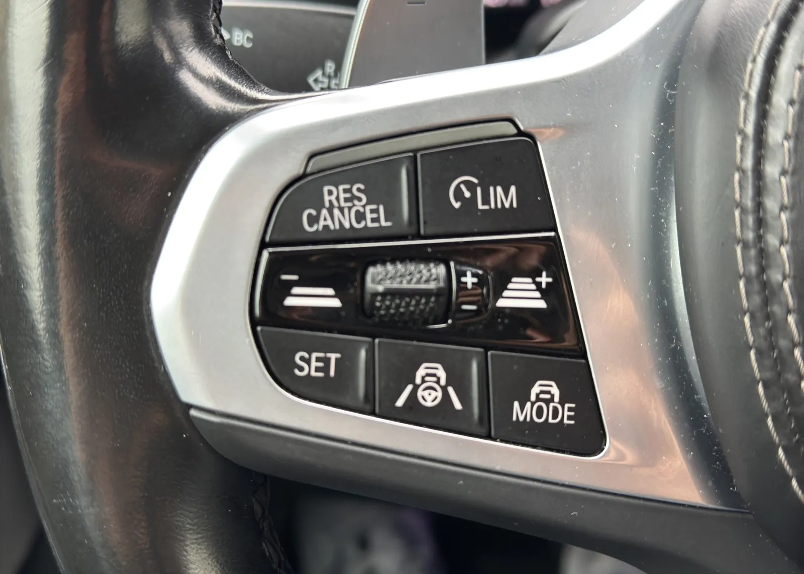 Zunanja slika - BMW X6 - xDrive40d M SPORT+HARMAN+GRETJE+HLAJENJE+360 KAM+ - 14