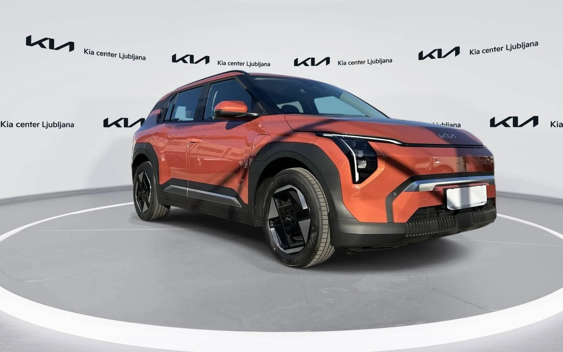 Zunanja slika - KIA EV3 - Star 58.3 kWh baterija - 3