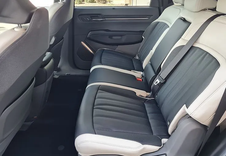 Zunanja slika - KIA EV9 - 99.8 kWh GT-Line Launch 141.5 kW  192KM - 10