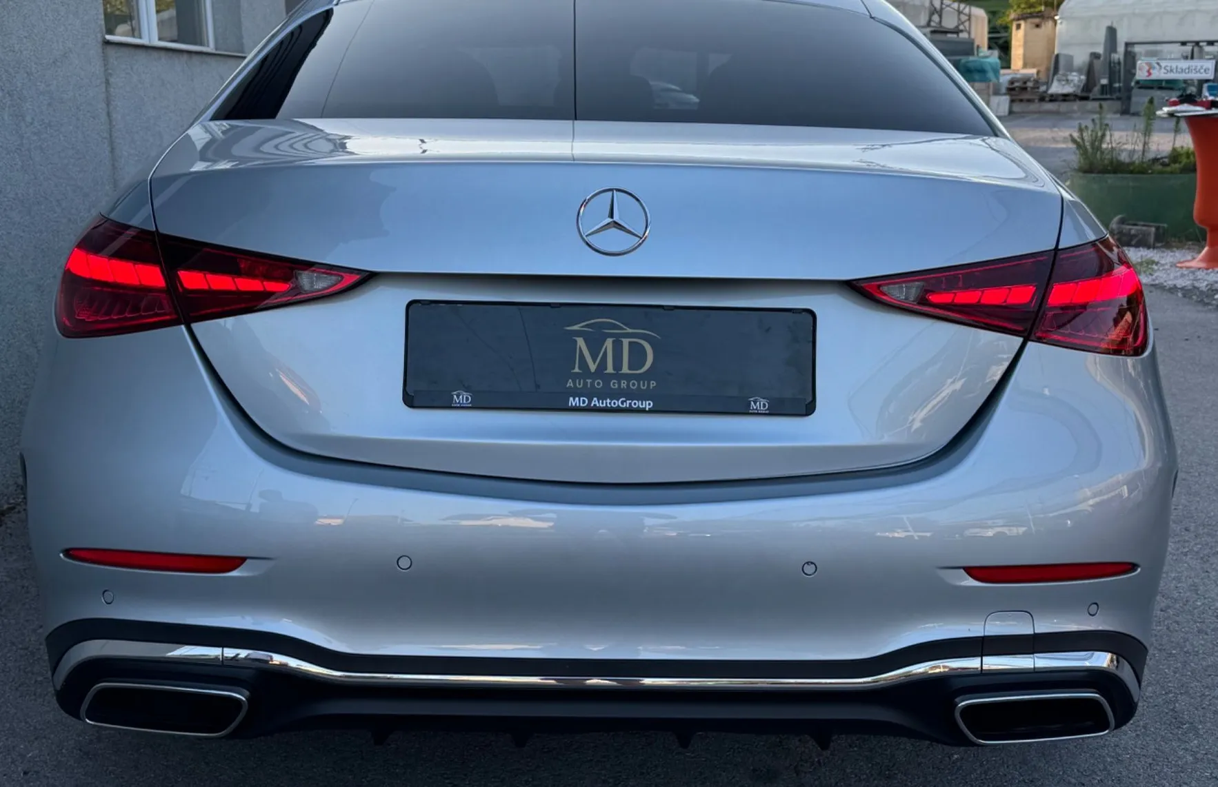 Zunanja slika - Mercedes-Benz C-Razred - C 300 d AMG Line Avt.-PANO-360KAMERA-RADAR-FULLED - 6