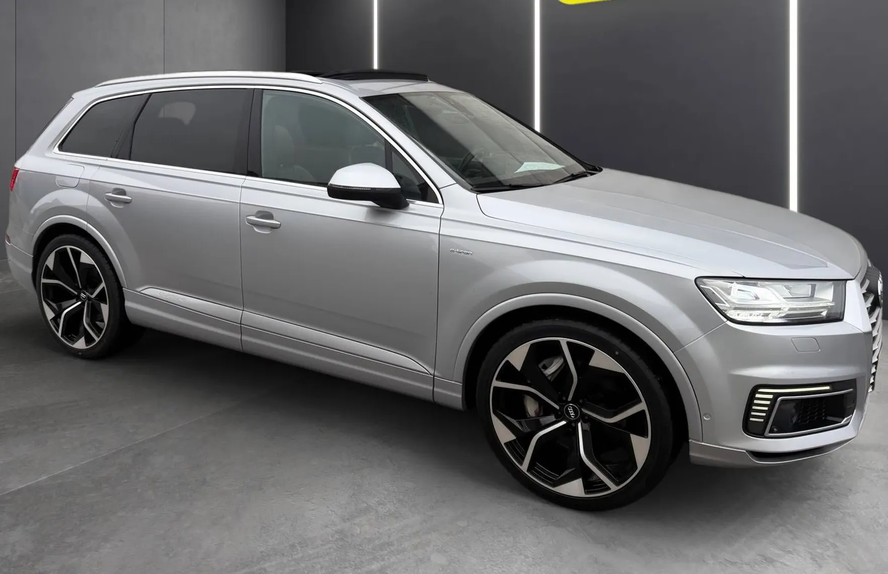 Zunanja slika - Audi Q7 - E-TRON 3.0TDI QUATTRO LED NAVI ACC HUD PANO 360K.. - 9