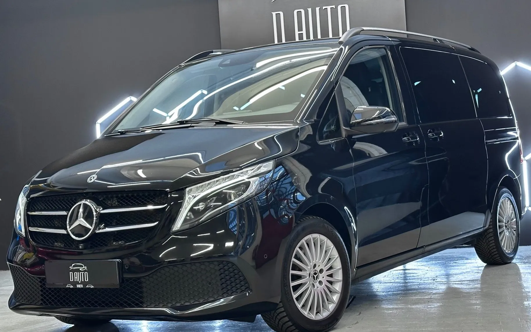 Zunanja slika - Mercedes-Benz V-Razred - V 250 d 140KW+WEBASTO+360KAMERA+BURMESTER+AMBIENT - 1