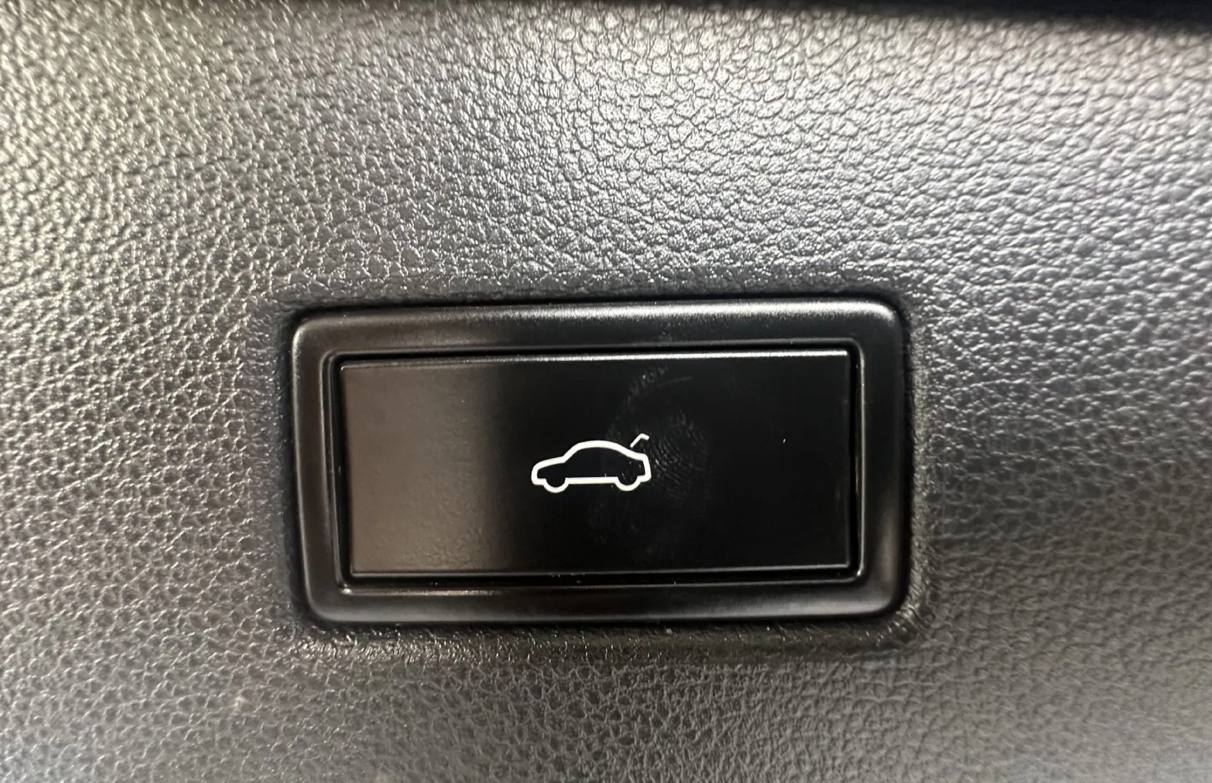 Zunanja slika - Volkswagen Tiguan - 2.0 TDI Comfort DSG.110kW.NAVI.ALU.PDC.DIZEL - 19