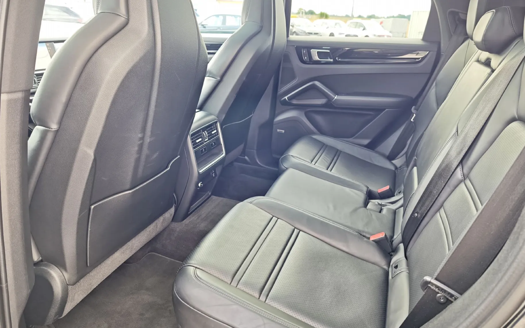 Zunanja slika - Porsche Cayenne - Coupe 3.0 V6 BOSE HEAD UP NIGHT PAKET KAM PANO 21COL - 9