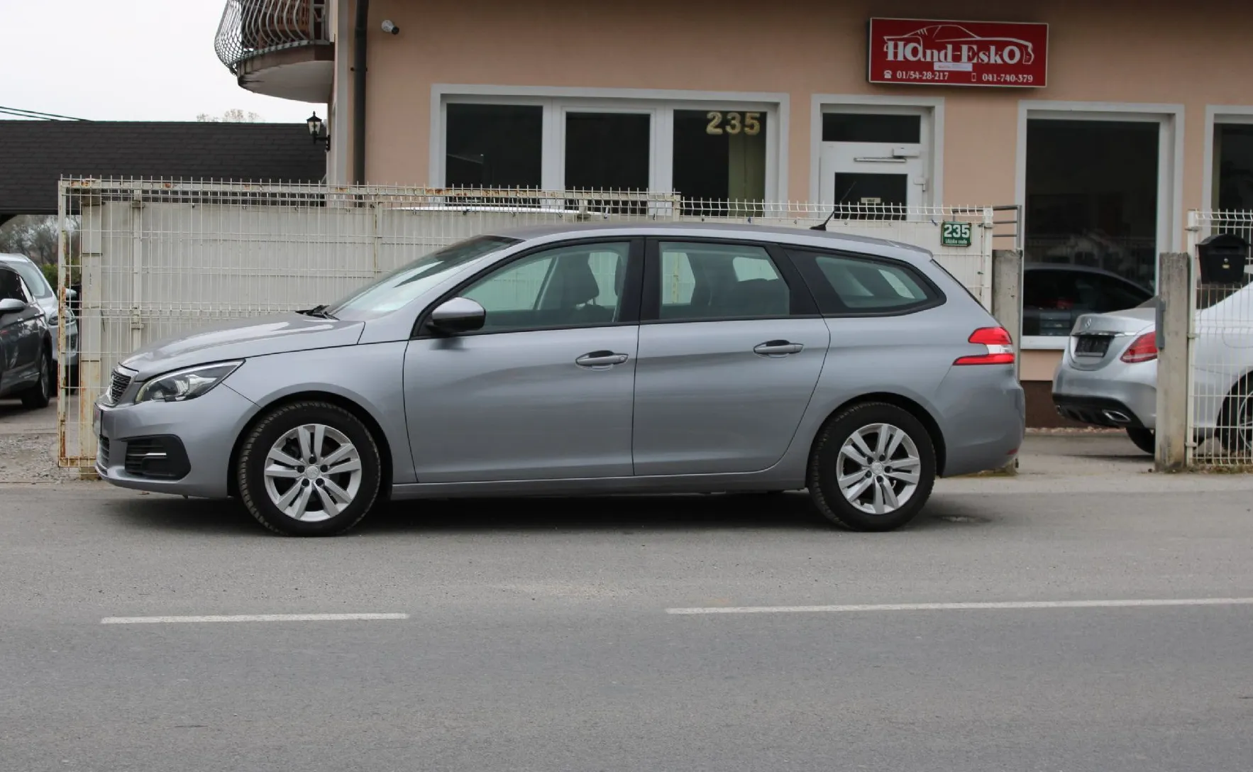 Zunanja slika - Peugeot 308 - 1.5 BlueHDi 130 EAT6 BUNINESS ALU NAVI PDC - 7