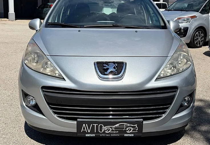 Zunanja slika - Peugeot 207 - Premium 1.4 16V - 1. LASTNICA - 2