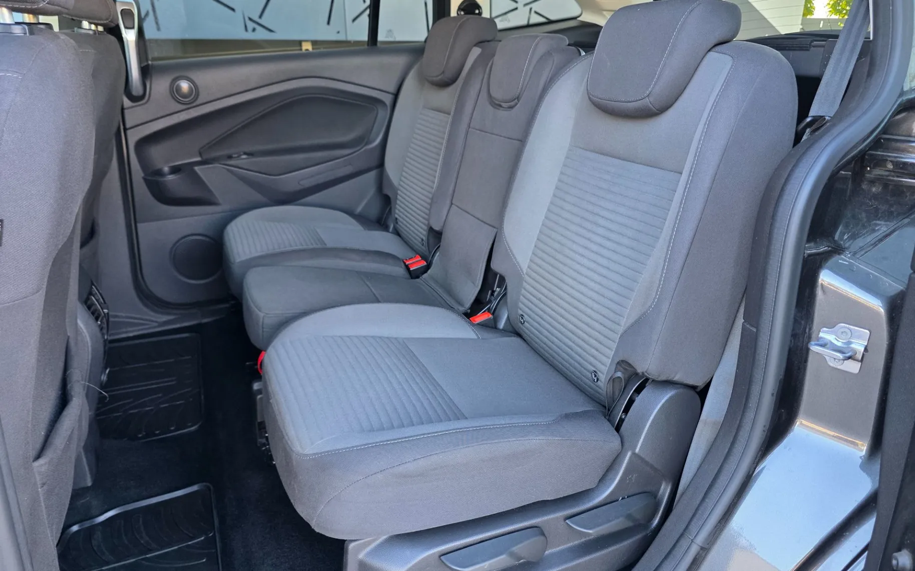 Zunanja slika - Ford C-MAX - Grand  1,0 EcoBoost Style - 3