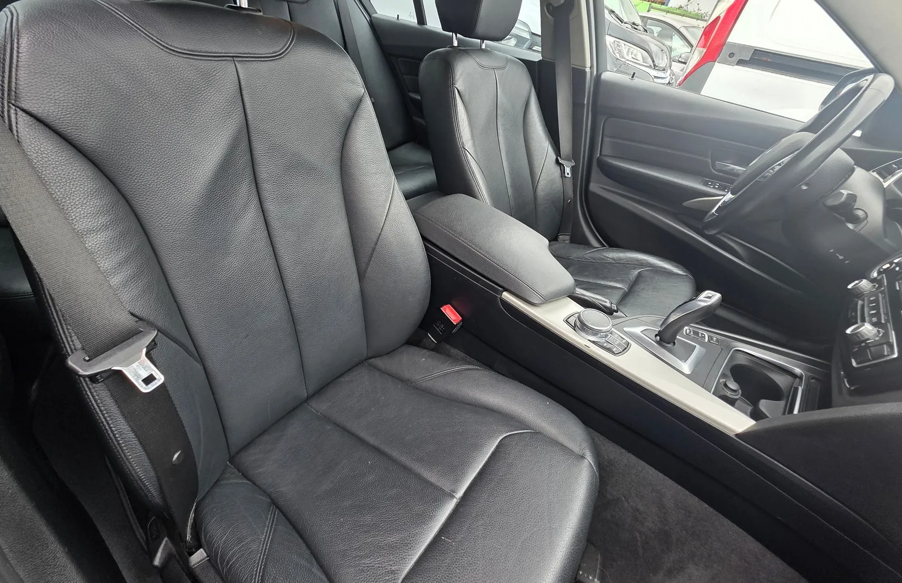 Zunanja slika - BMW Serija 3 - : 318D LIMUZINA FACELIFT LED-NAVI-AVTOMATIK-PDC - 12