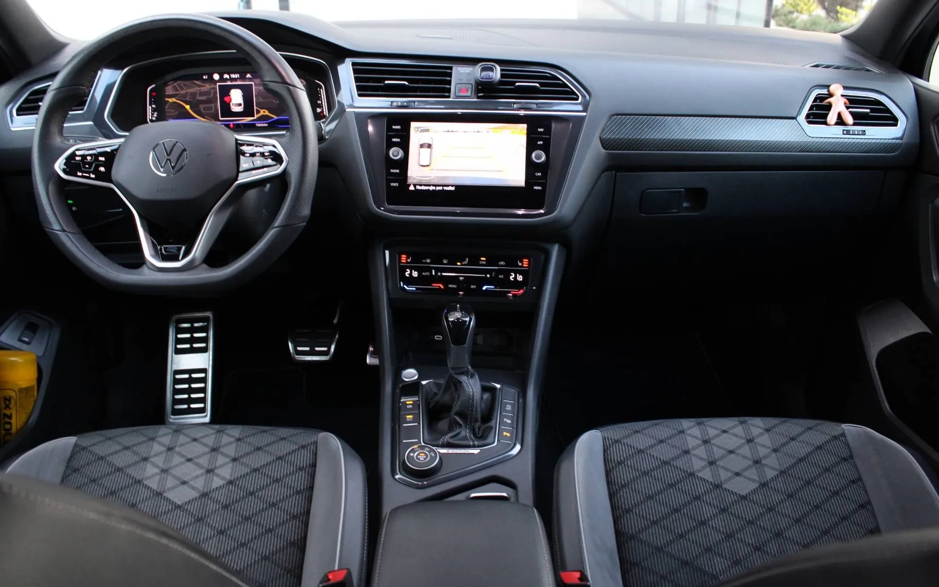 Zunanja slika - VW Tiguan Allspace - 2.0 TDI 4MOTION R-LINE 7SED SIDE AST ACC KAM AMB. - 10