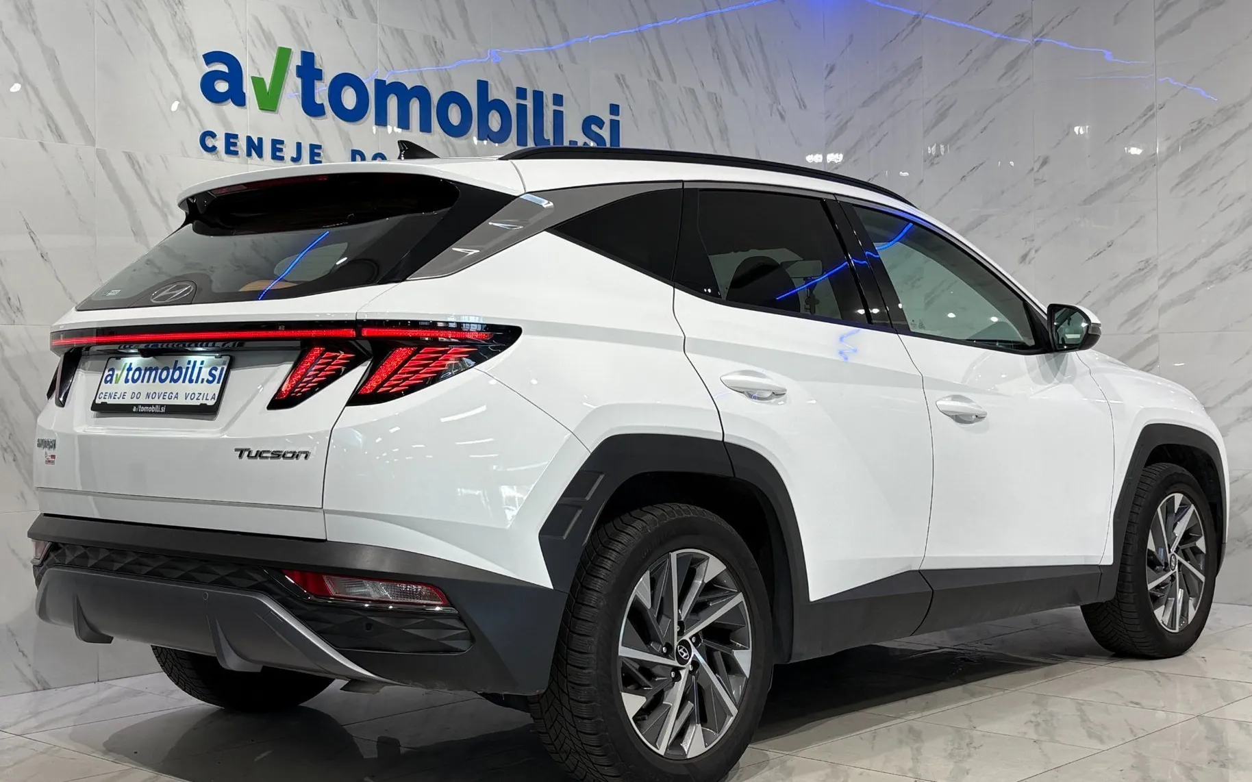 Zunanja slika - Hyundai Tucson - 1.6 T-GDI Slovensko vozilo - Kamera - Garancija - 4
