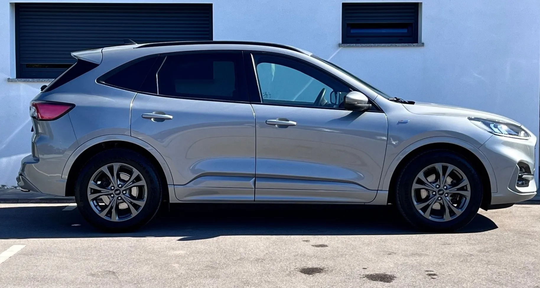 Notranja slika - Ford Kuga - 1.5+ ST-Line+SLO+1.LAST+KAMERA+LED - 8