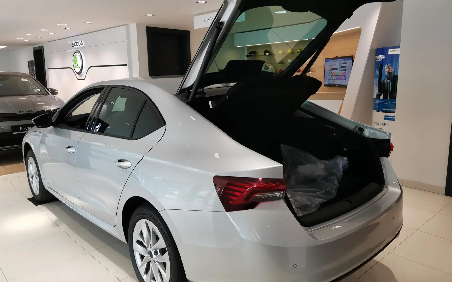 Zunanja slika - Škoda Octavia - 1.5 TSI Selection 110 kW DSG - 5
