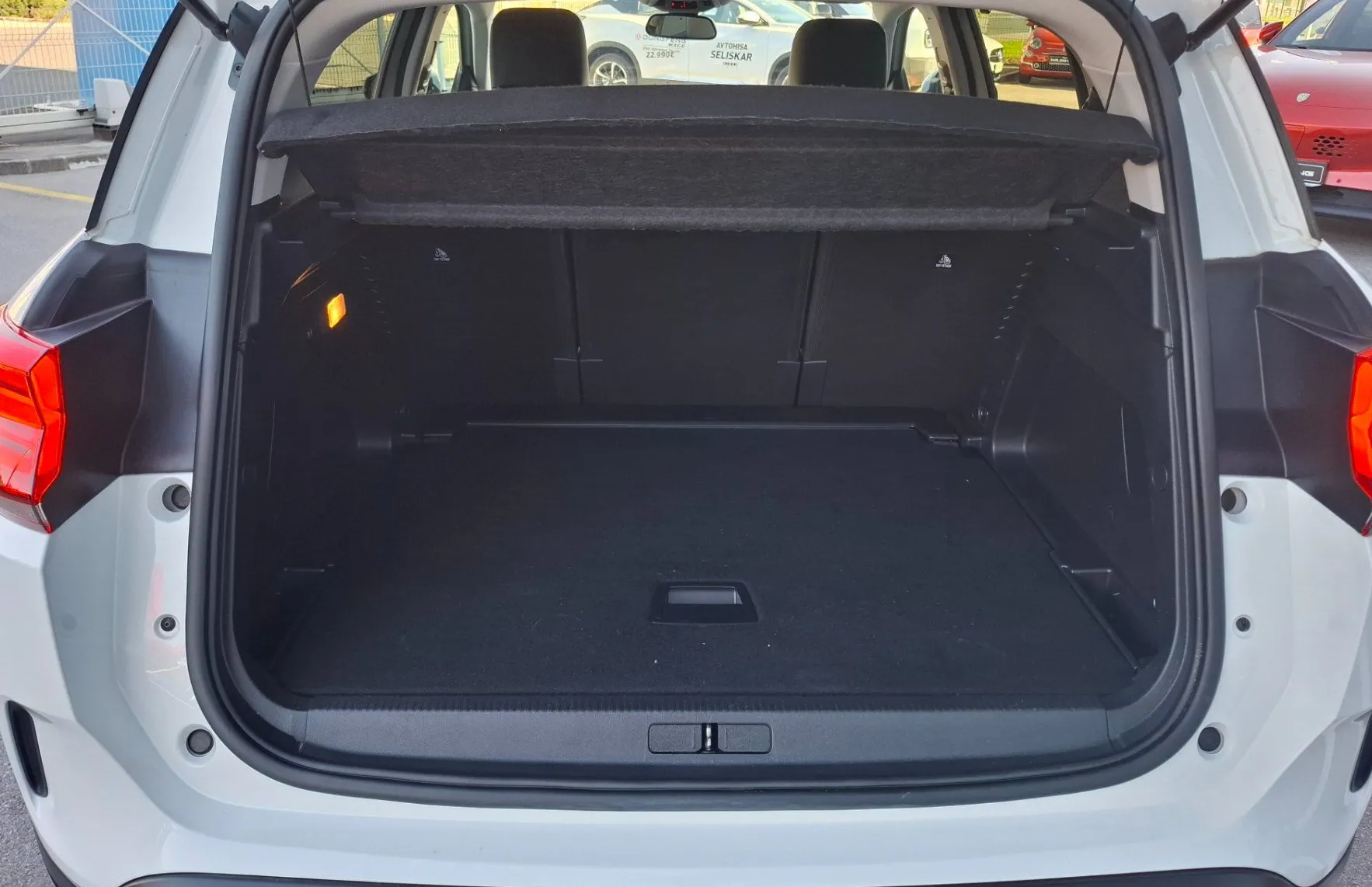 Zunanja slika - Citroën C5 Aircross - 1.2 PureTech 130 Shine - MENJAN JERMEN - ODLIČEN - 18
