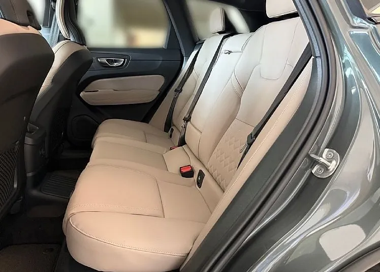 Zunanja slika - Volvo XC60 - T6 Plus Dark AWD PANO Harman Kardon - 13