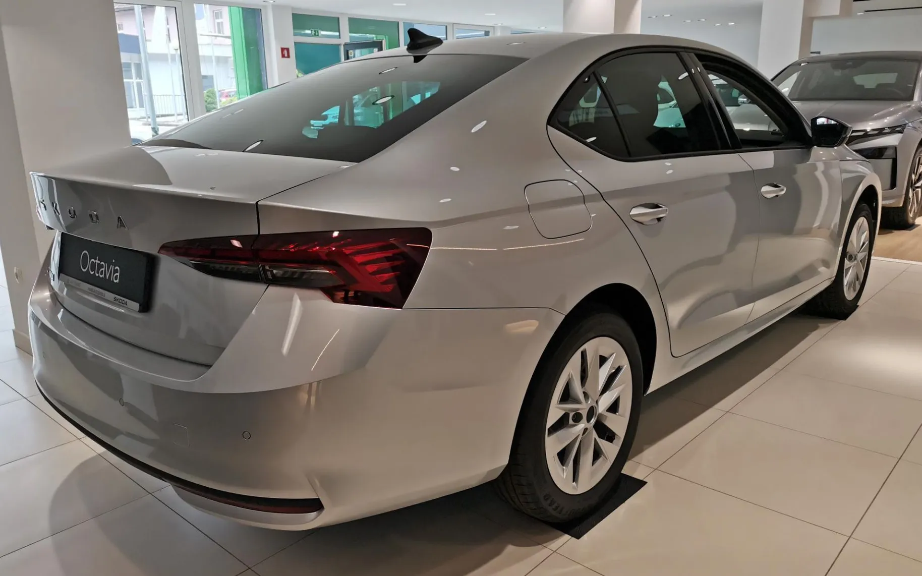 Zunanja slika - Škoda Octavia - 1.5 TSI Selection 110 kW DSG - 4