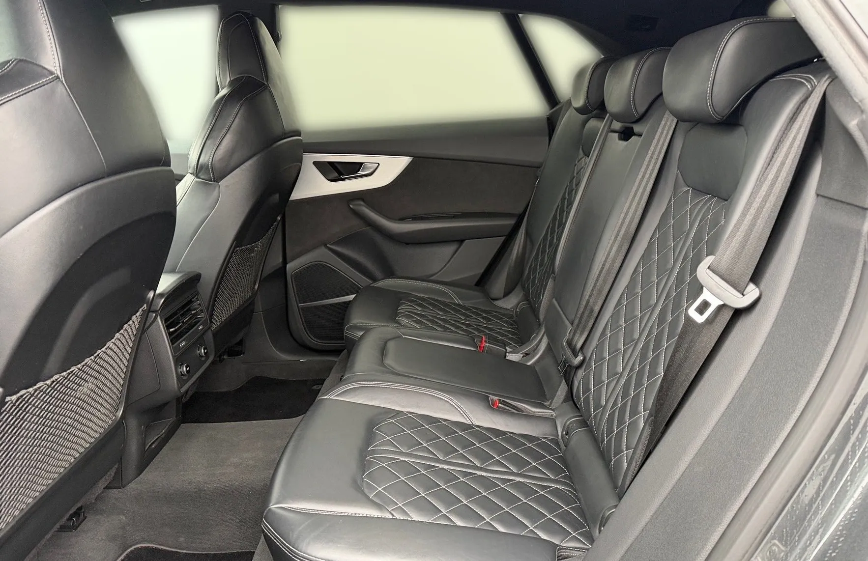 Zunanja slika - Audi Q8 - 50 TDI Quattro-S Line-Zračno-22 COL-360kamera-Navi - 11