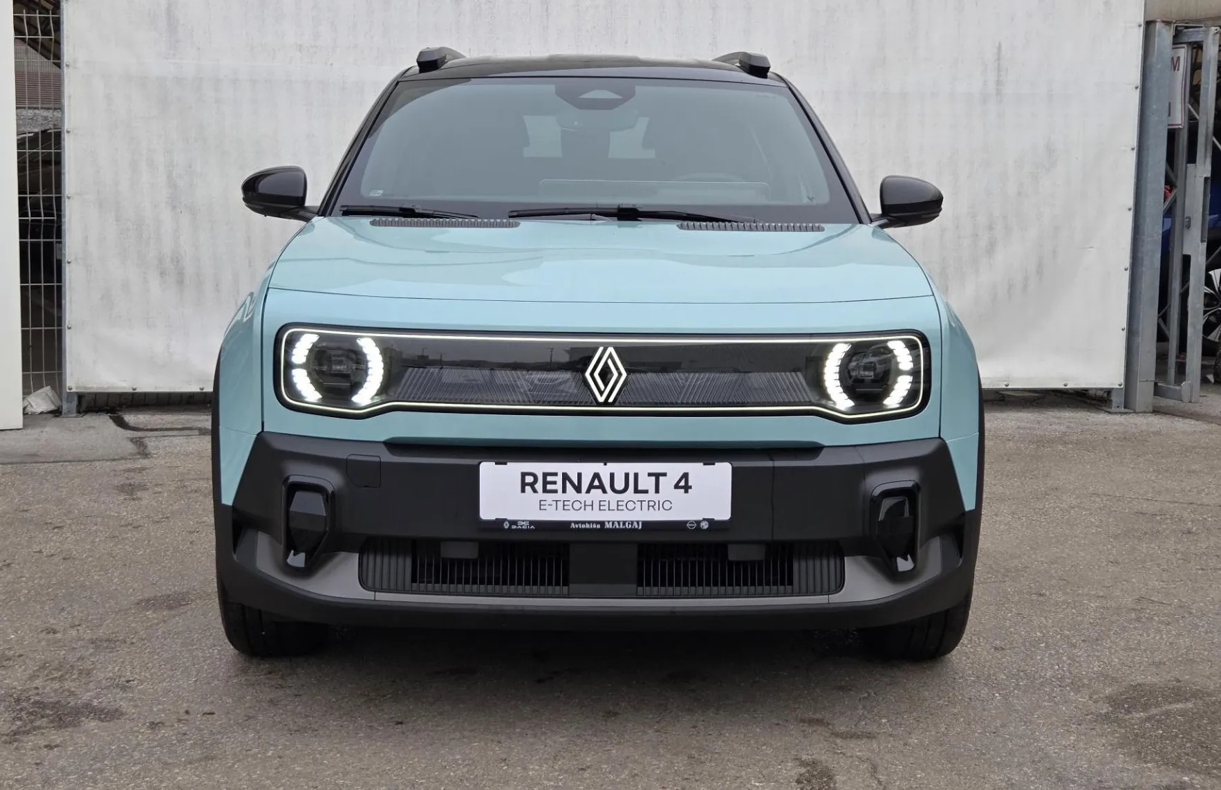 Zunanja slika - Renault 4 E-tech - Techno EV52 150 Comfort Range+Iconic polepitev - 2