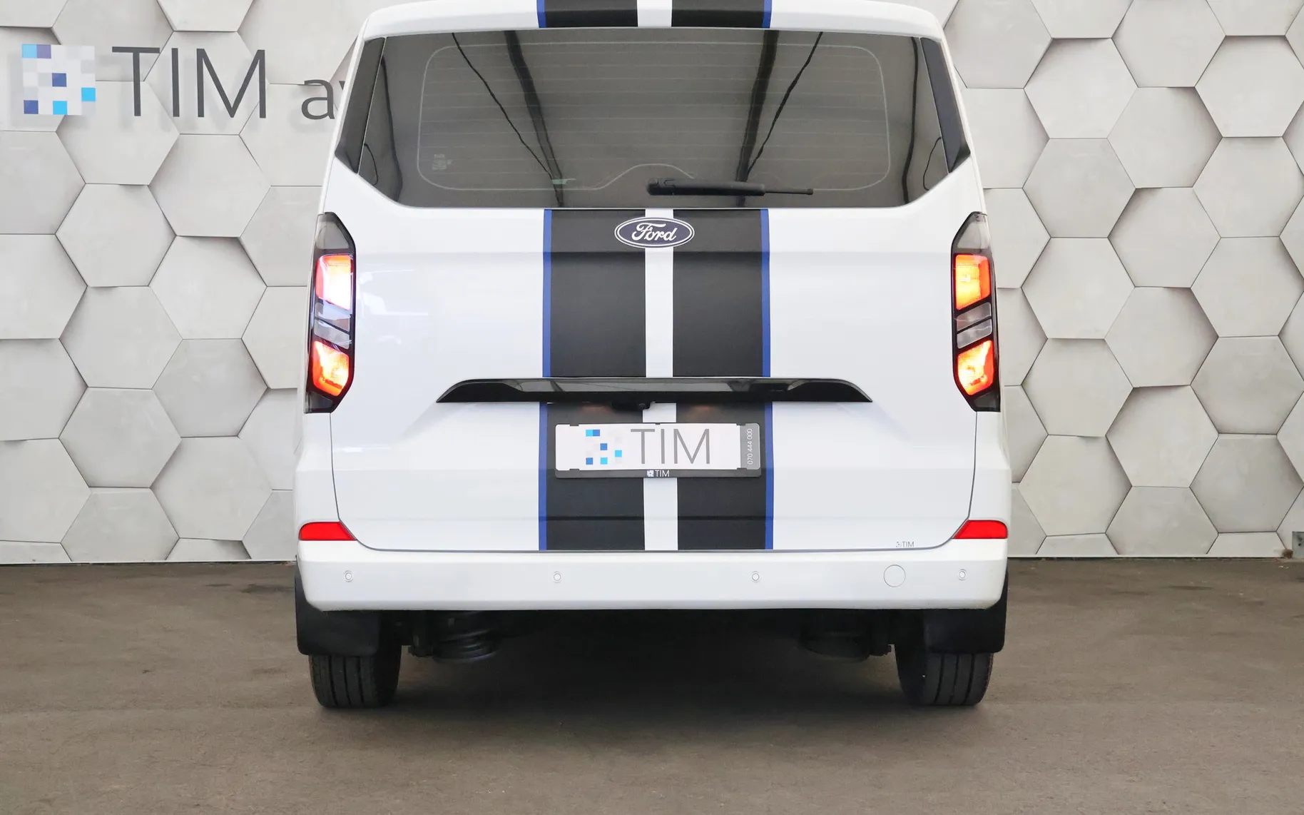 Zunanja slika - Ford E-Transit Custom - Sport L2 2.0 TDCi 150KM 1+8 - 6