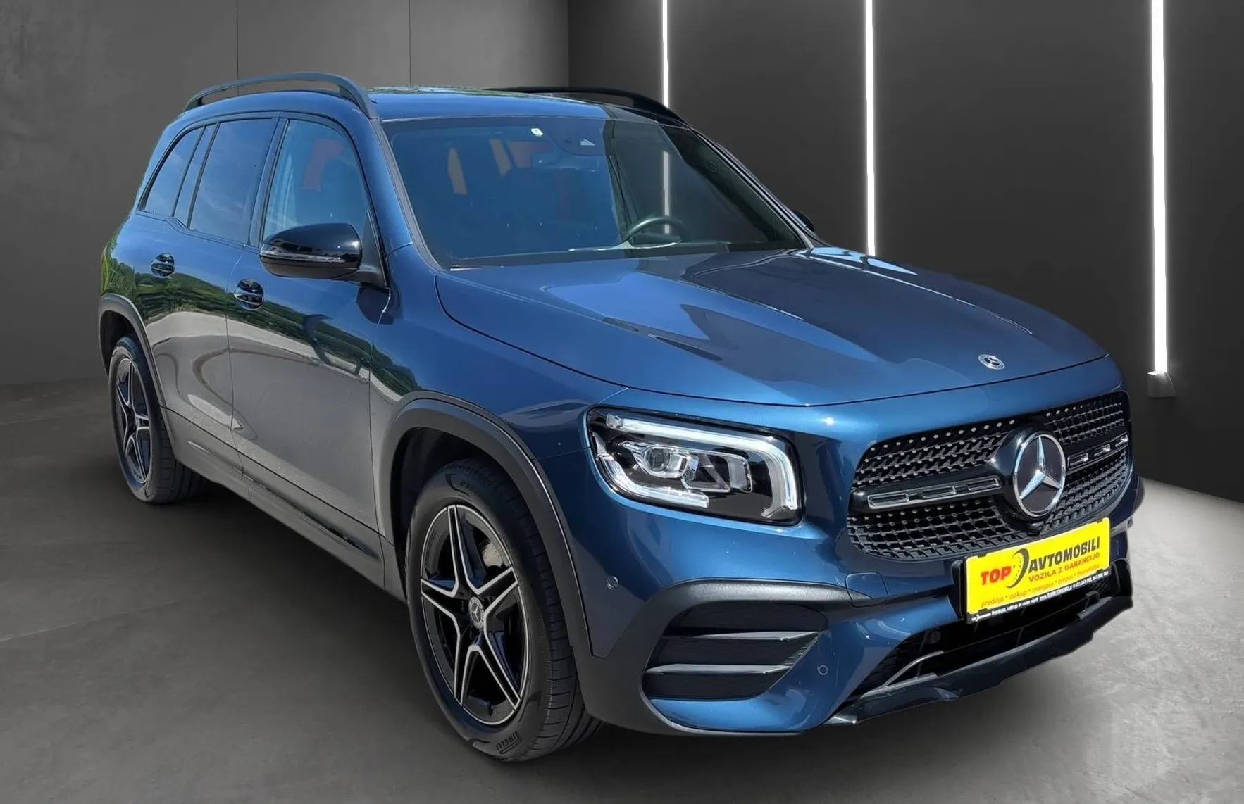 Zunanja slika - Mercedes-Benz GLB-Razred - GLB 200 d AMG BLACK EDITION PANORAMA KAMERA 7 SE - 11