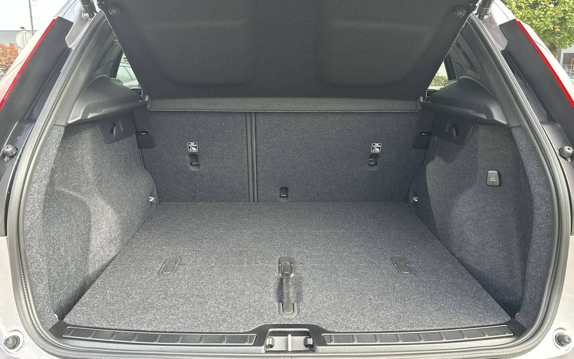 Notranja slika - Volvo XC40 - B3P Core Avt. - 12