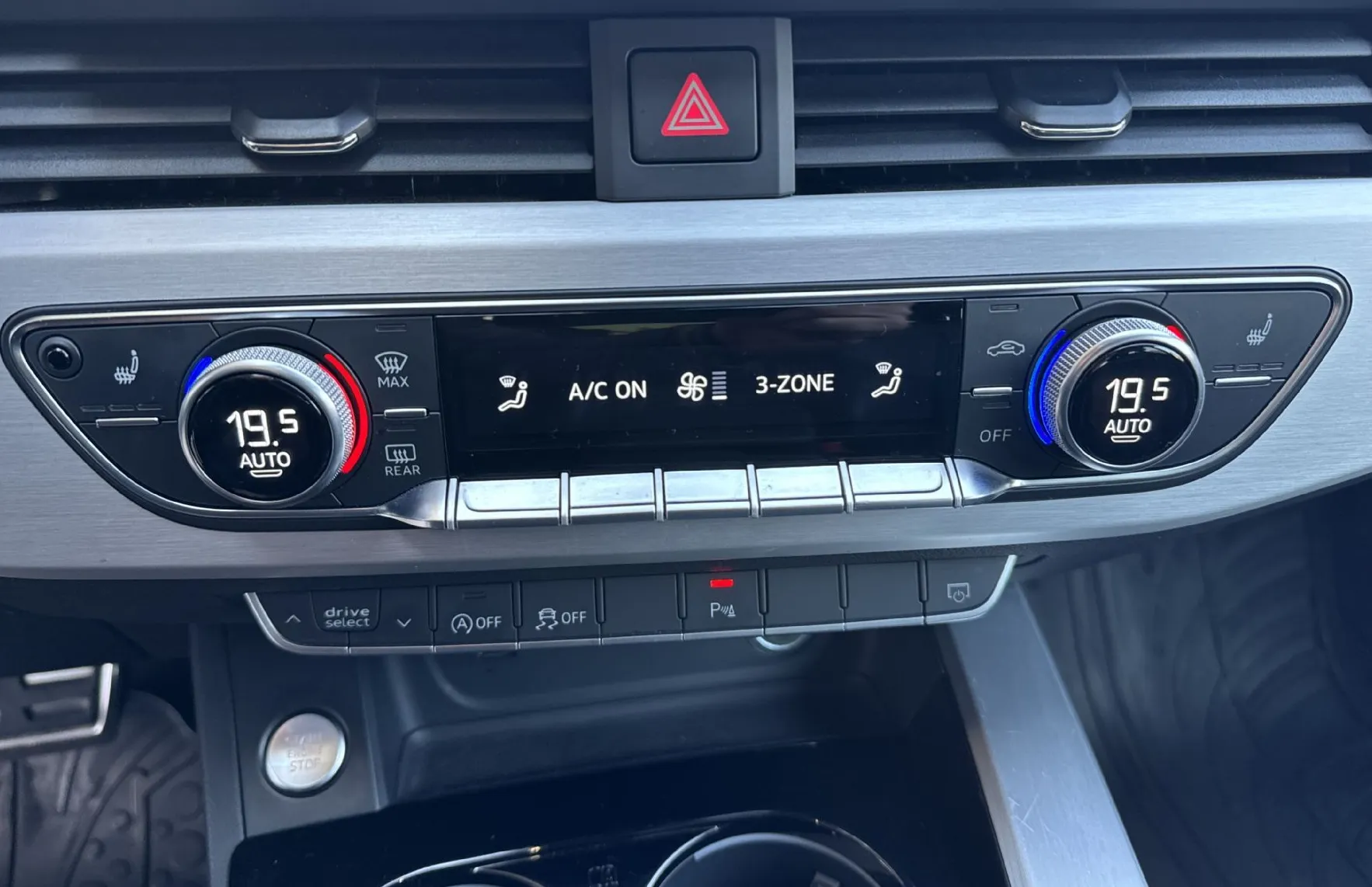 Zunanja slika - Audi A4 - Avant S-LINE-QUATTRO-VIRTUAL KOKPIT-MATRIX-RADAR-2xKLIMA - 14