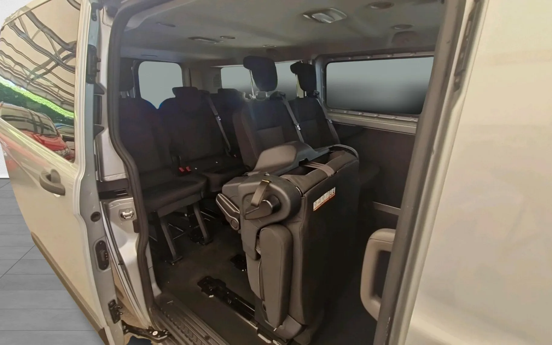Zunanja slika - Ford Transit Custom - Tourneo Custom 320 2.0TDCi L2H1 Trend-SLO-2XKLIMA - 6