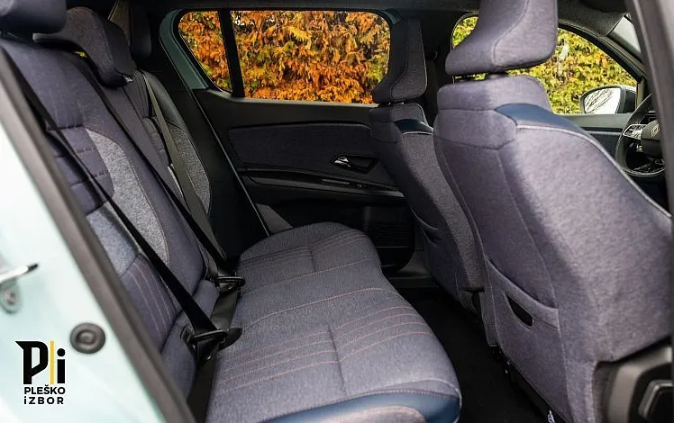 Zunanja slika - Renault 4 E-tech - techno EV52 110kW COMFORT RANGE - 9