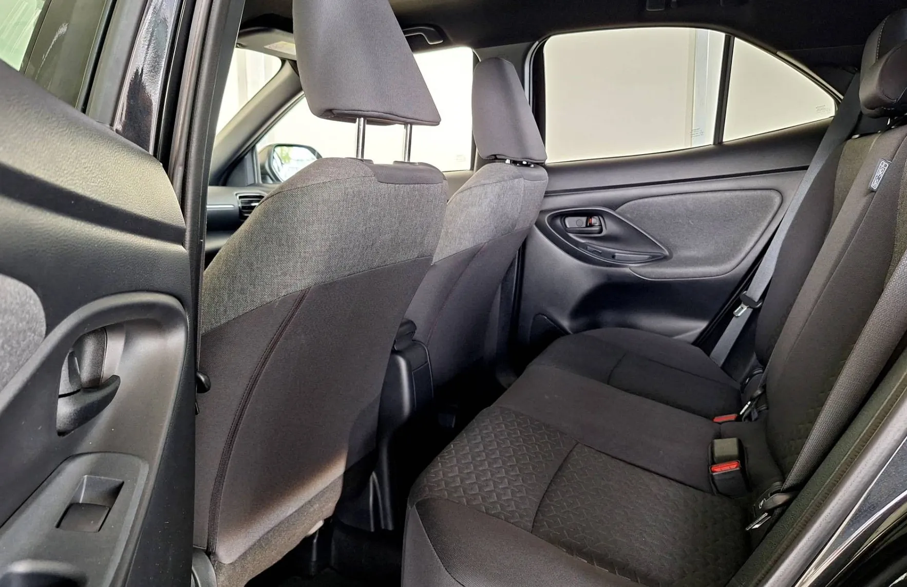 Zunanja slika - Toyota Yaris Cross - 1.5 VVT-iE Sport •Slovensko vozilo•1.lastnik• - 12