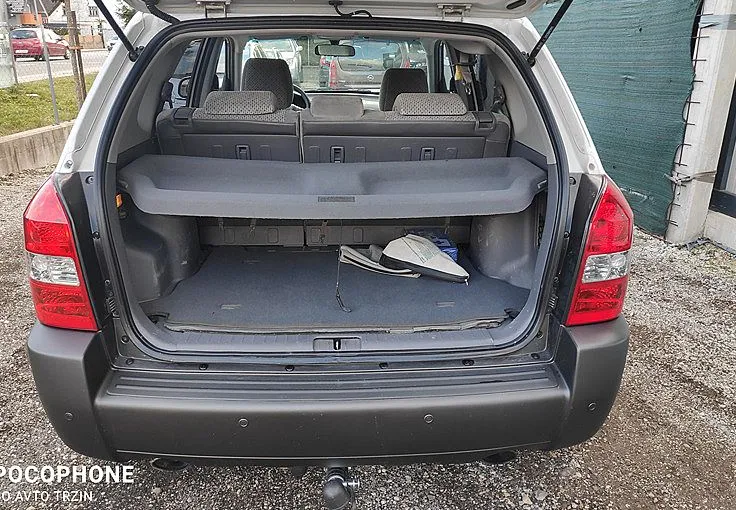 Zunanja slika - Hyundai Tucson - 2.0 CRDI 4WD-ALU-KLJUKA-AVT.KLIMA-ODLIČEN - 10