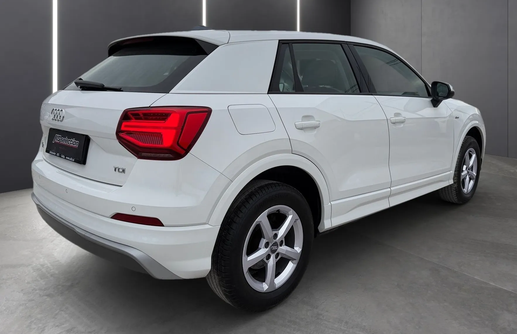 Zunanja slika - Audi Q2 - 1.6 TDI S-Line  SLO - 1.Lastnik - 3