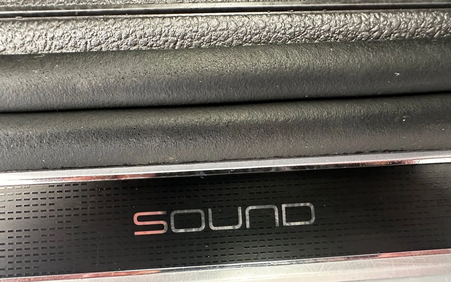 Notranja slika - VW Golf - 2.0TDI-SOUND-2XLED-2XPDC-ACC-NA OBROKE - 8