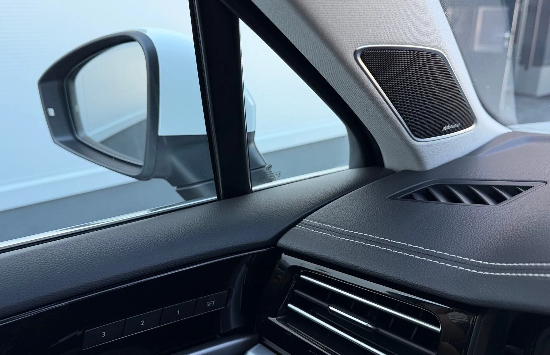 Zunanja slika - VW Touareg - 4motion V6 TDI Elegance Tiptronic-Slovensko vozilo - 19