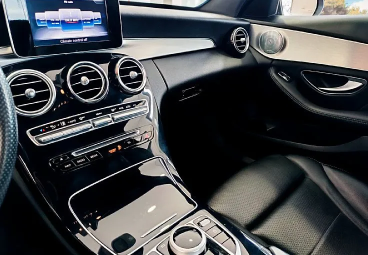Zunanja slika - Mercedes-Benz C-Razred - C 220d FULL AMG-USNJE-KAMERA-TEMP-NAVI-LED-VIDEO - 10