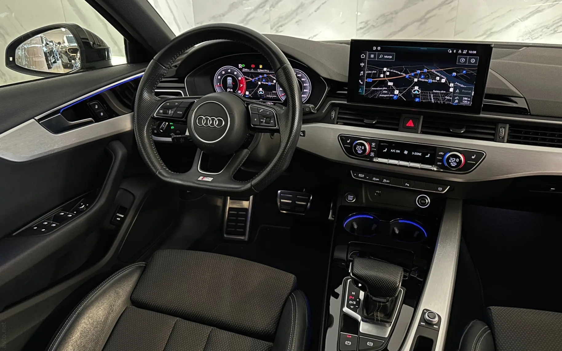 Notranja slika - Audi A4 Avant - 35 TFSI |S-Line|Matrix|Kamera|ACC|Gretje|Virtual|. - 10