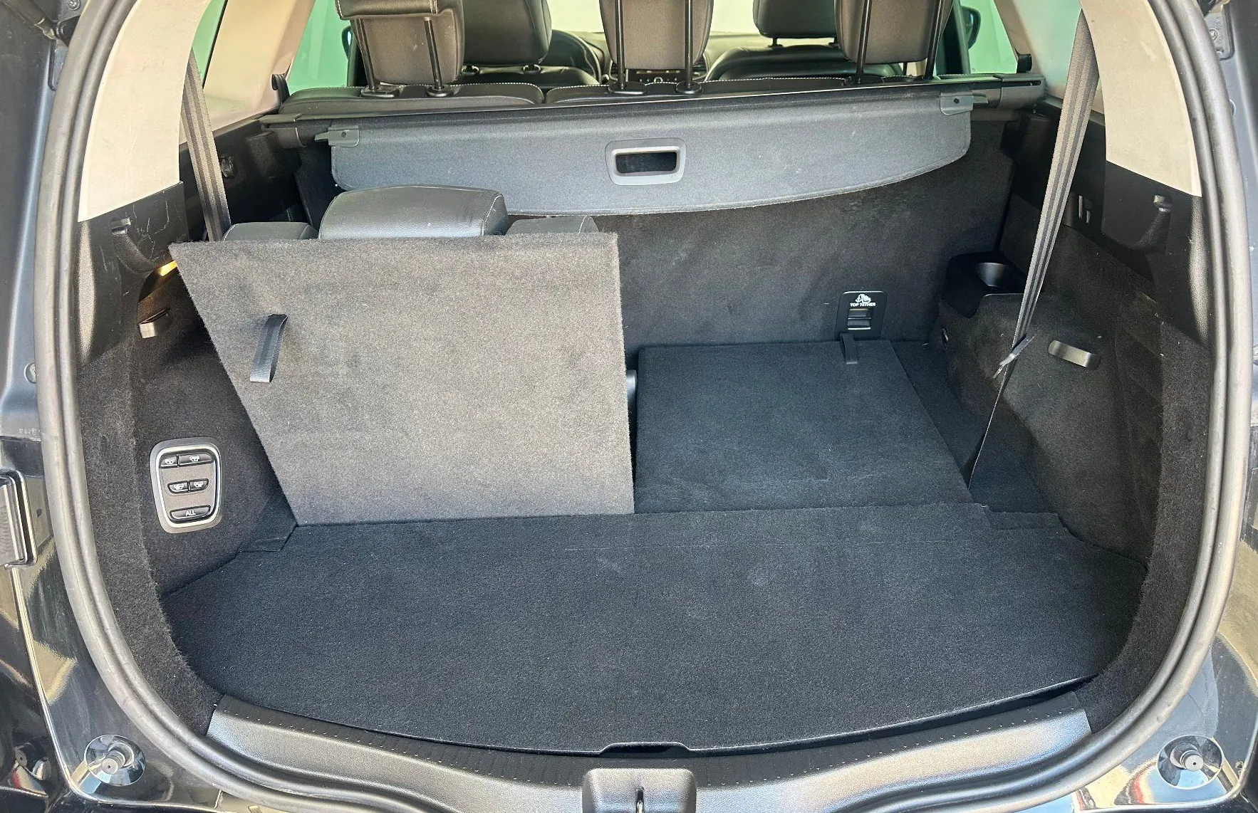Zunanja slika - Renault Scénic - Grand Scenic Blue dCi 120 Intens.KAMERA.NAVI.USNJE.KLJUKA.7SEDE - 2