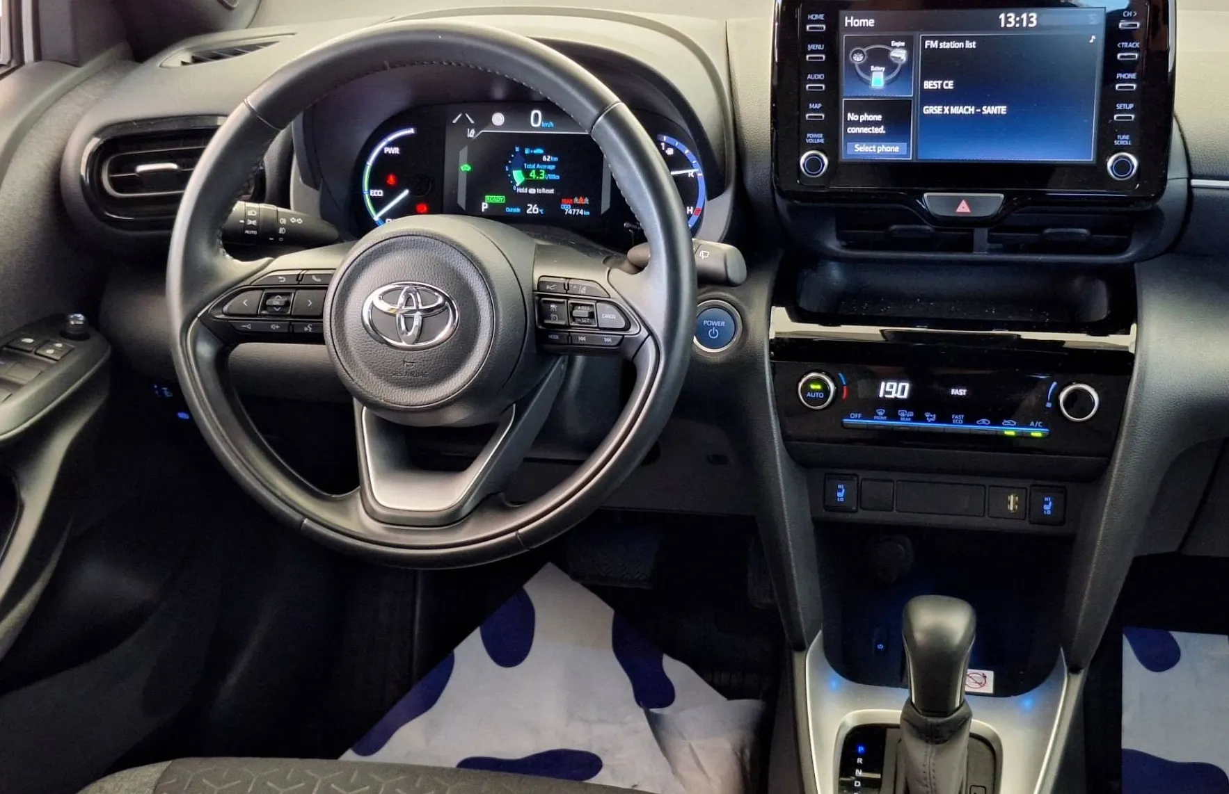 Zunanja slika - Toyota Yaris Cross - Hybrid 1.5 VVT-i Sport Assist Bi-Tone•1.LASTNIK•.. - 11
