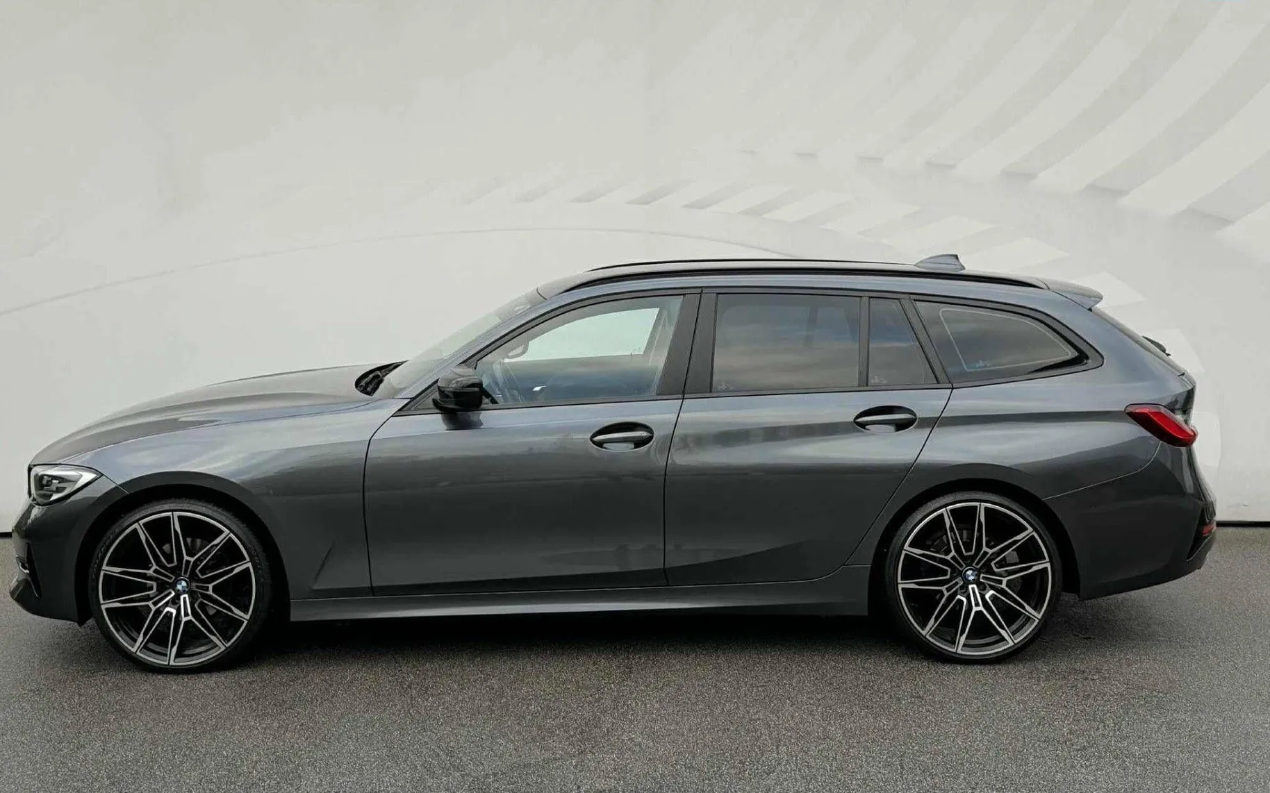 Zunanja slika - BMW Serija 3 - Touring: 320d-AUT-SPORT LINE-LED-ACC-LIZING ZA TUJCE-NAV - 6