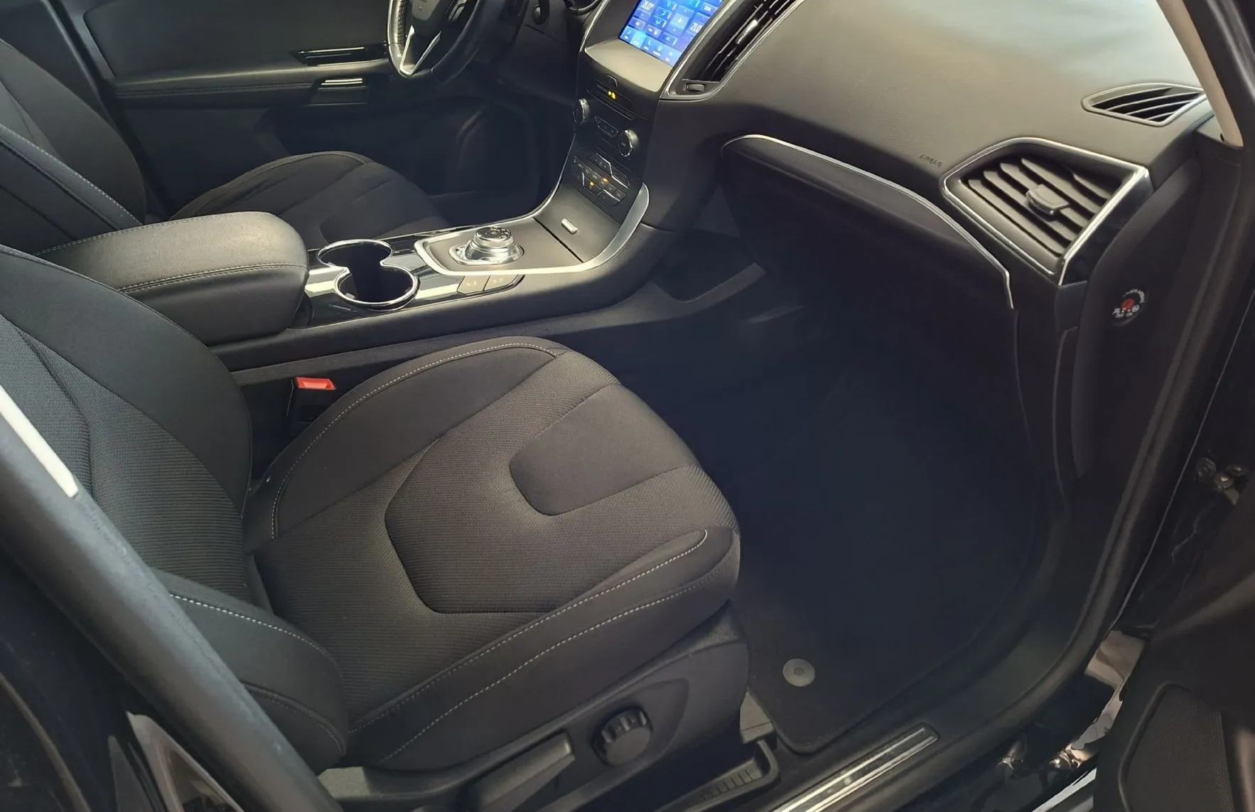 Zunanja slika - Ford S-MAX - 2.0 EcoBlue 110 kW FWD Titanium Auto-LED-NAVI- - 9