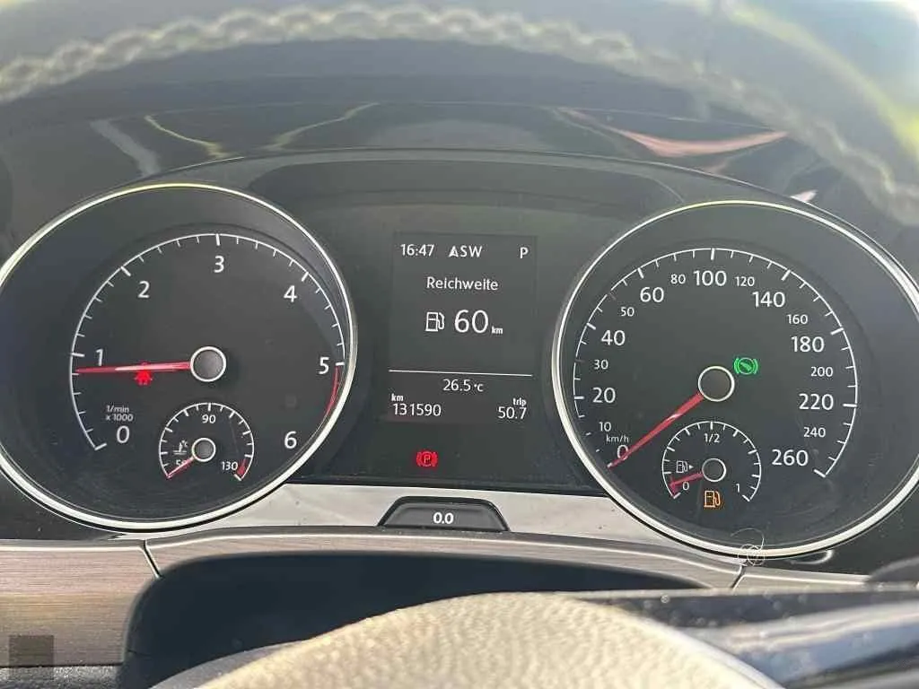 Zunanja slika - Volkswagen Touran - 2.0 TDI DSG.NEMŠKI+4ALU.KAMERA.NAVI.VELUR.ACC.LED - 18