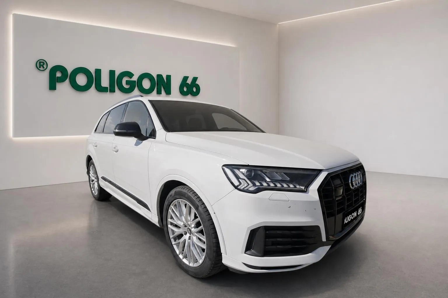 Notranja slika - Audi Q7 - quattro 50 TDI S line-SAMO 80.252 KM-1 LASTNIK - 7