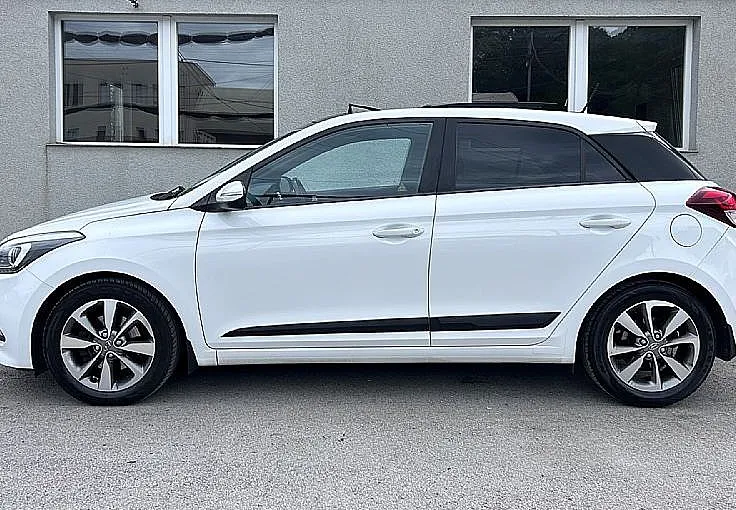 Zunanja slika - Hyundai i20 - 1.4 CRDi Premium-PANORAMA-6PRESTAV-BREZ POLOGA - 4